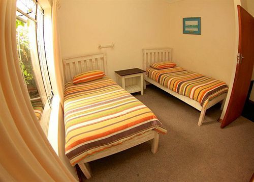 Jeffreys Bay Backpackers Hostel Exterior photo